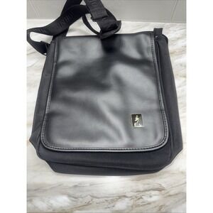 Johnnie Walker Hitex Black Messenger Bag‎ Adjustable Strap Zipper Closure